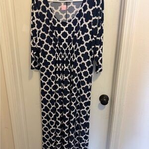 Elegant Navy and White Patterned Dress